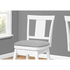 Set di 2 sgabelli da bar girevoli altezza bancone con schienale completo, similpelle grigia, base in legno bianco