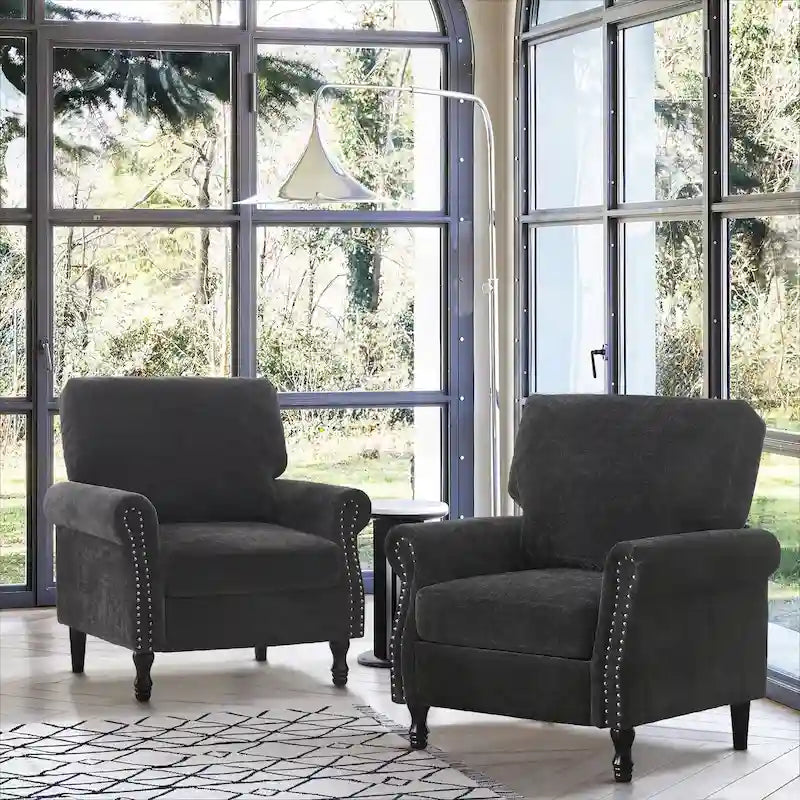 Poltroncina di design imbottita con borchie decorative