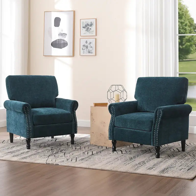 Poltroncina di design imbottita con borchie decorative