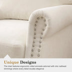 Poltroncina di design imbottita con borchie decorative